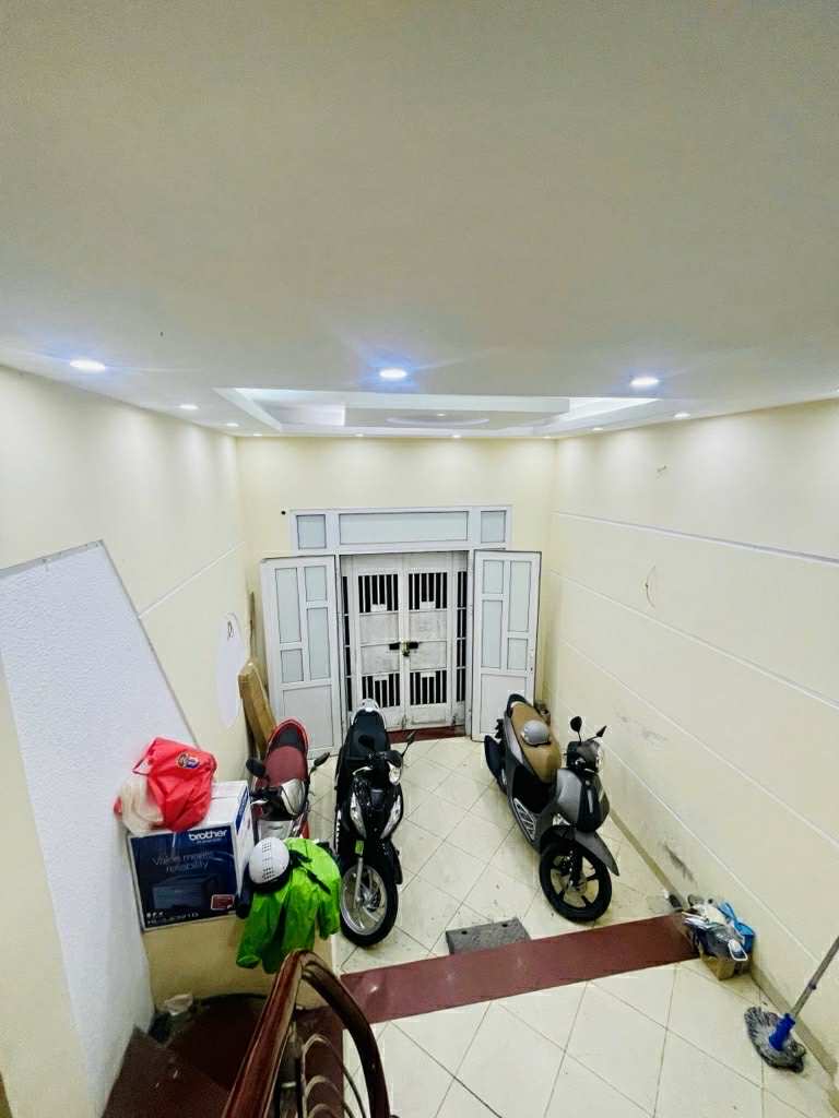 siêu hiếm, vài bước ra Đường Nguyễn Trãi, 38m 4 tầng giá chỉ 5.55 tỷ